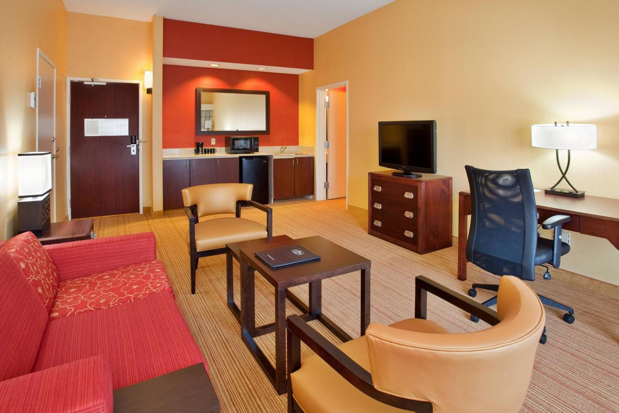 Courtyard Houston Sugar Land/Stafford Hotel Exterior foto