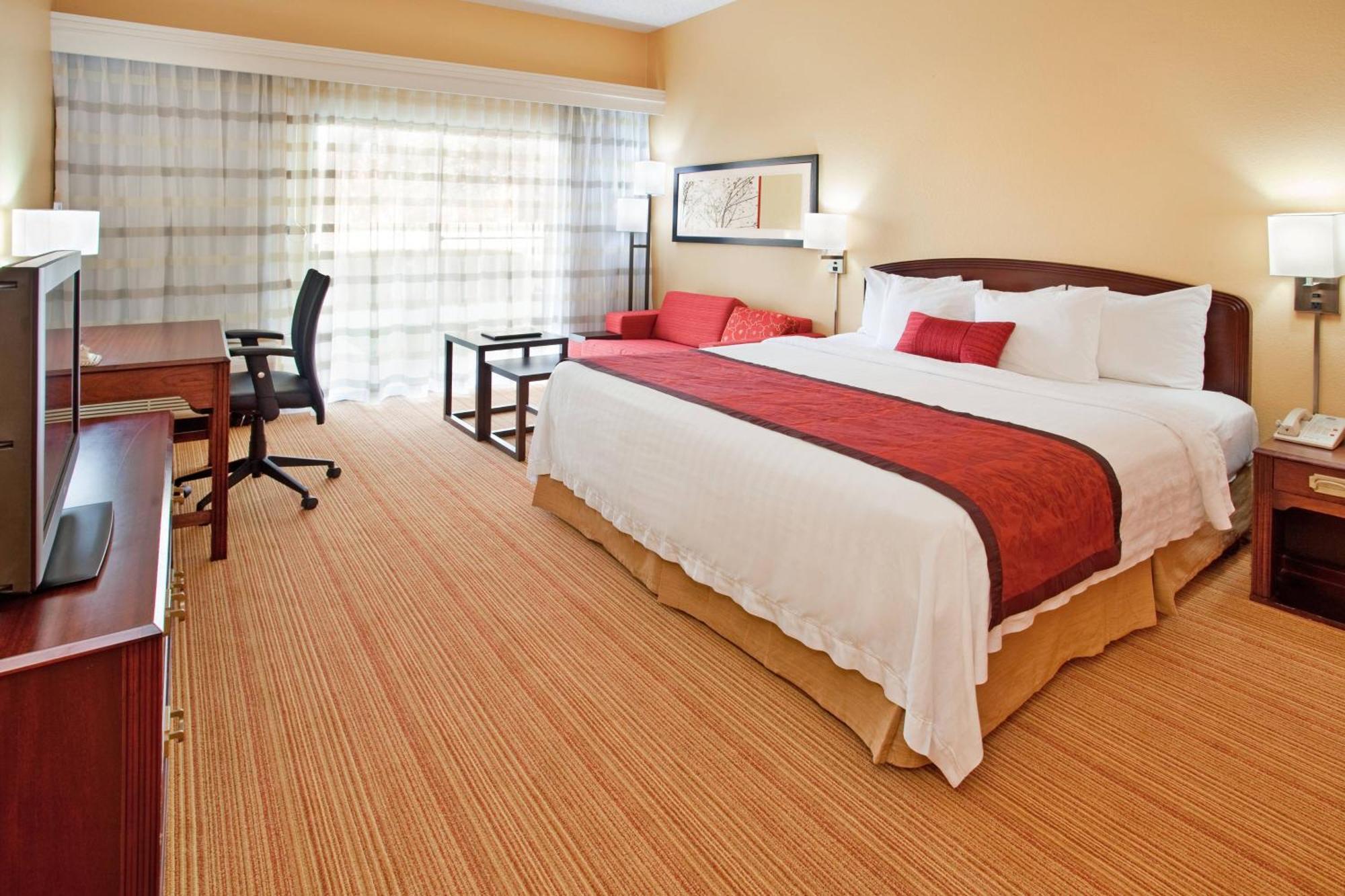 Courtyard Houston Sugar Land/Stafford Hotel Exterior foto