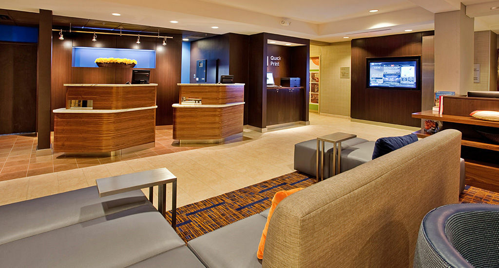 Courtyard Houston Sugar Land/Stafford Hotel Exterior foto